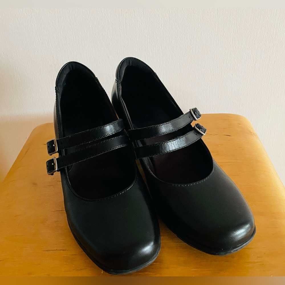 Black Clarks Mary Jane Heels